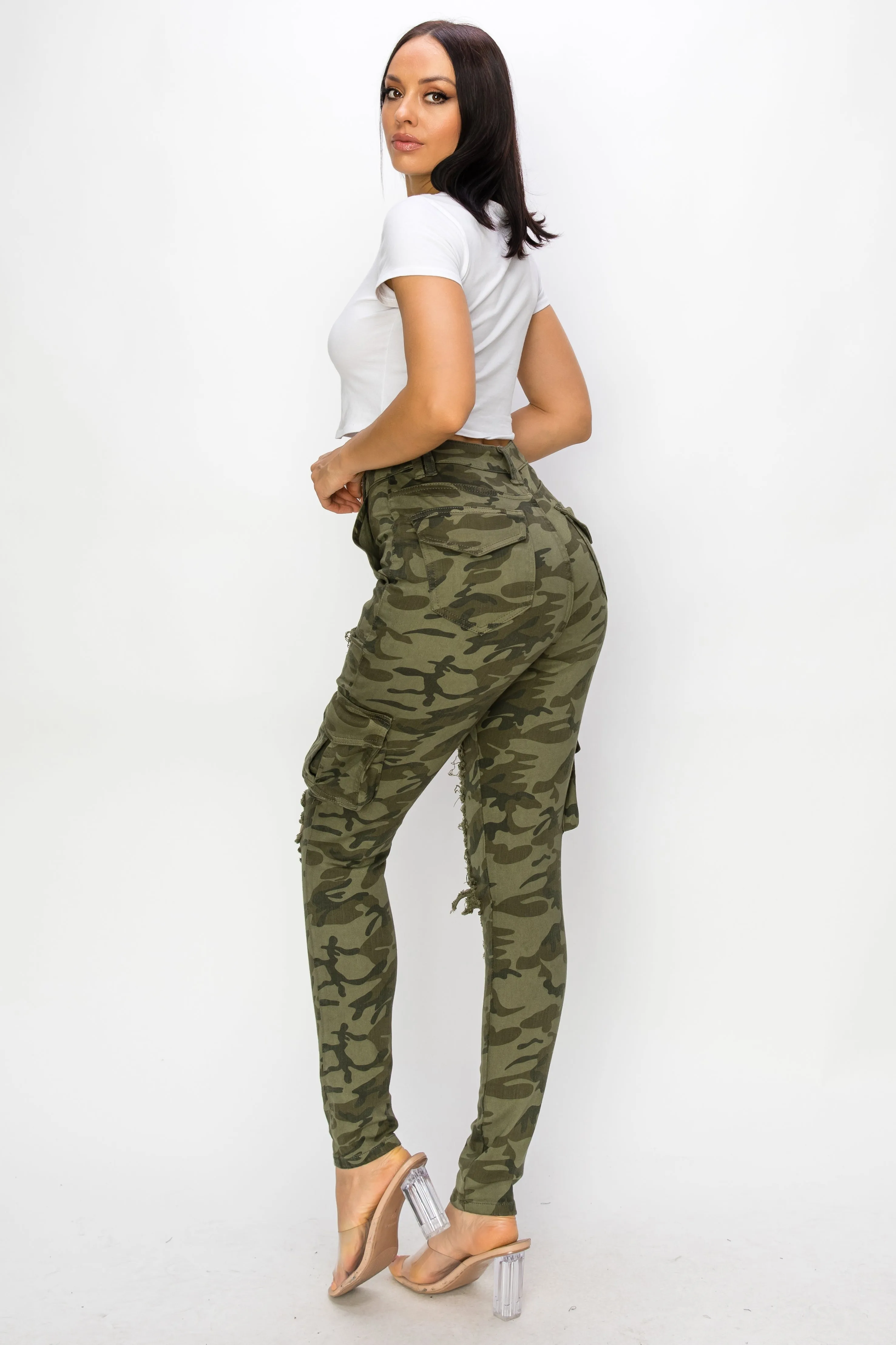 40602 Women's High Rise Skinny Camo Print Cargo Jeans