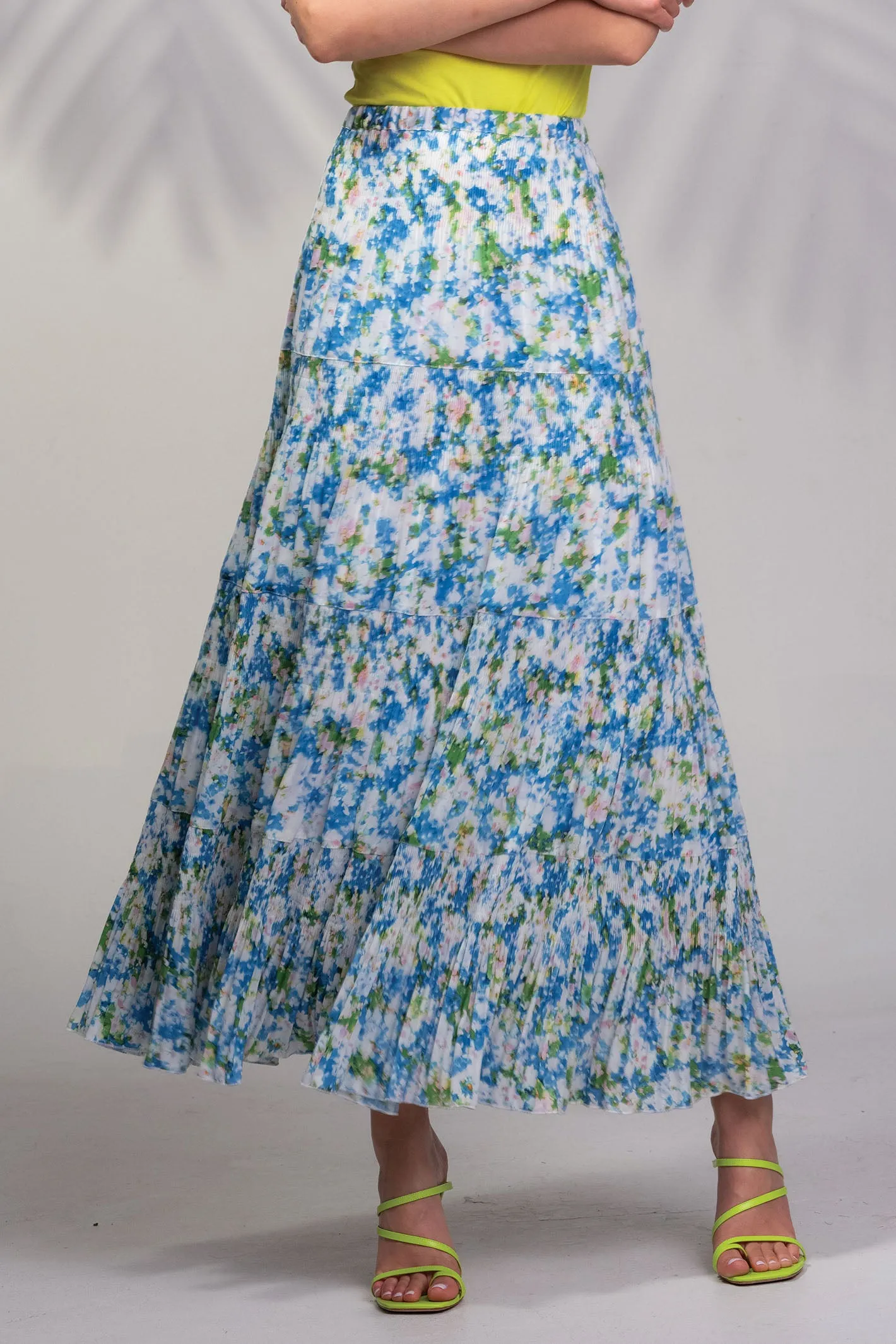 Alison Sheri Skirt Tiered Midi Blue Floral Print A45301