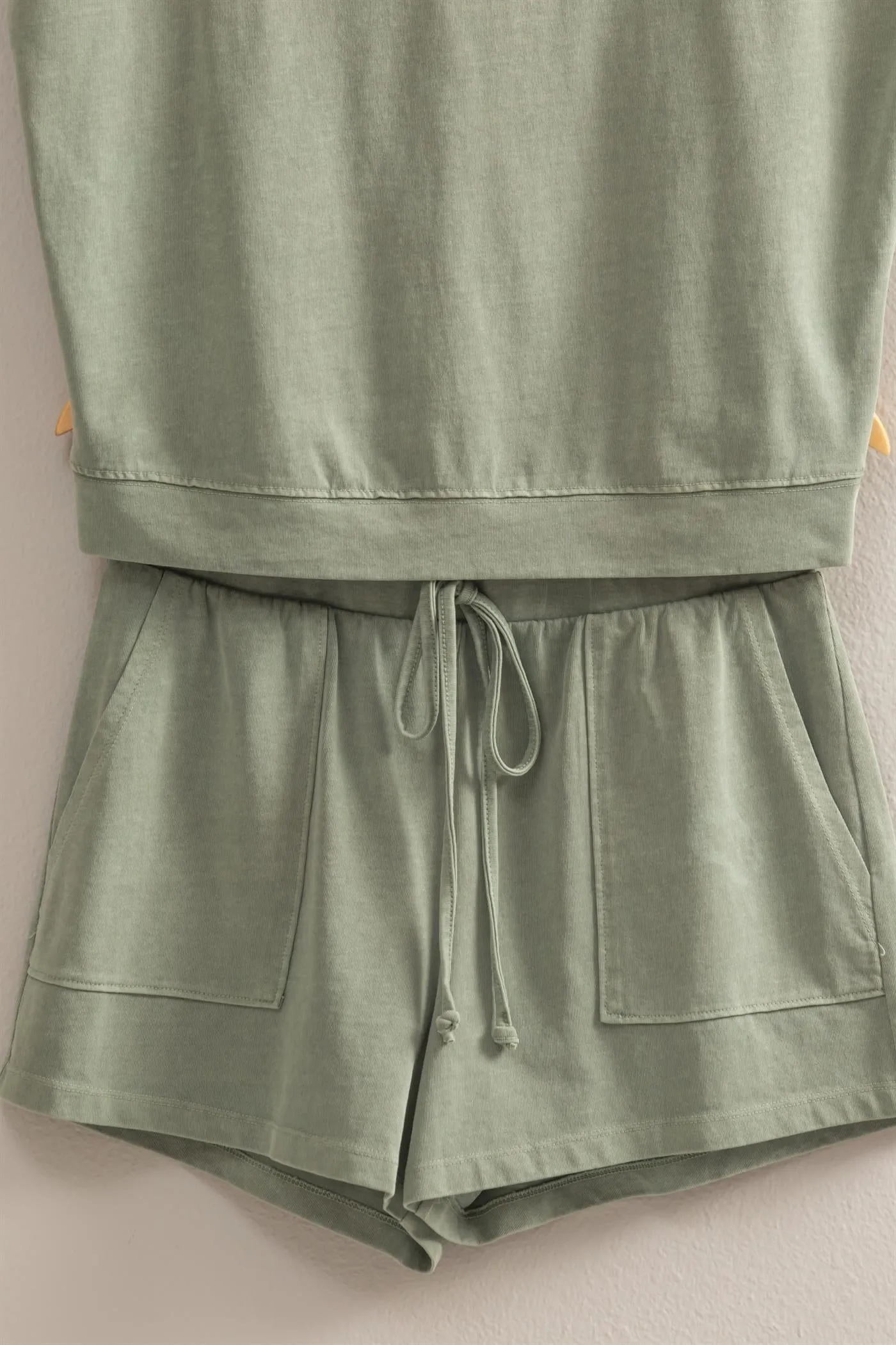DZ25A913-SET-Matching Top And Shorts Set