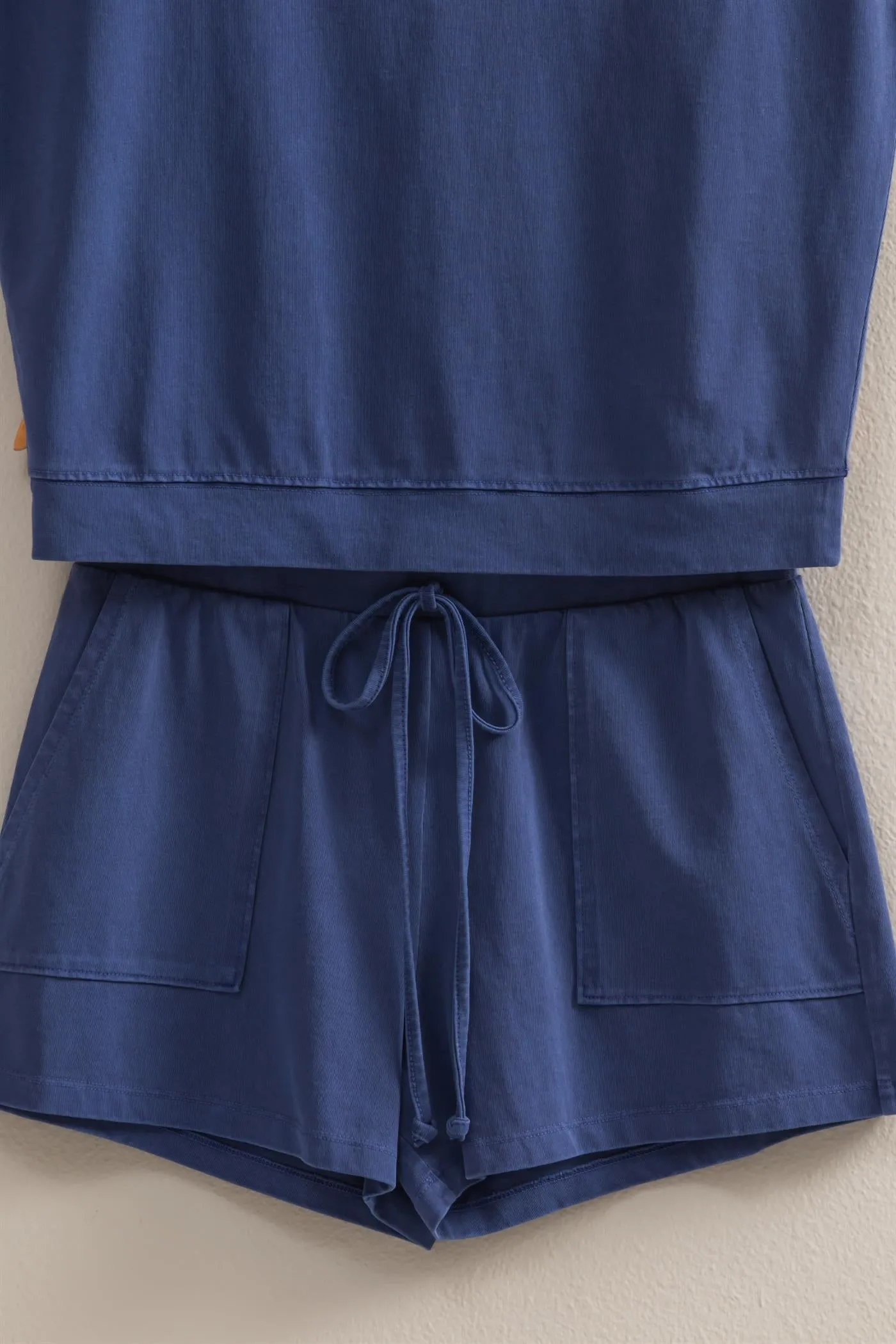DZ25A913-SET-Matching Top And Shorts Set