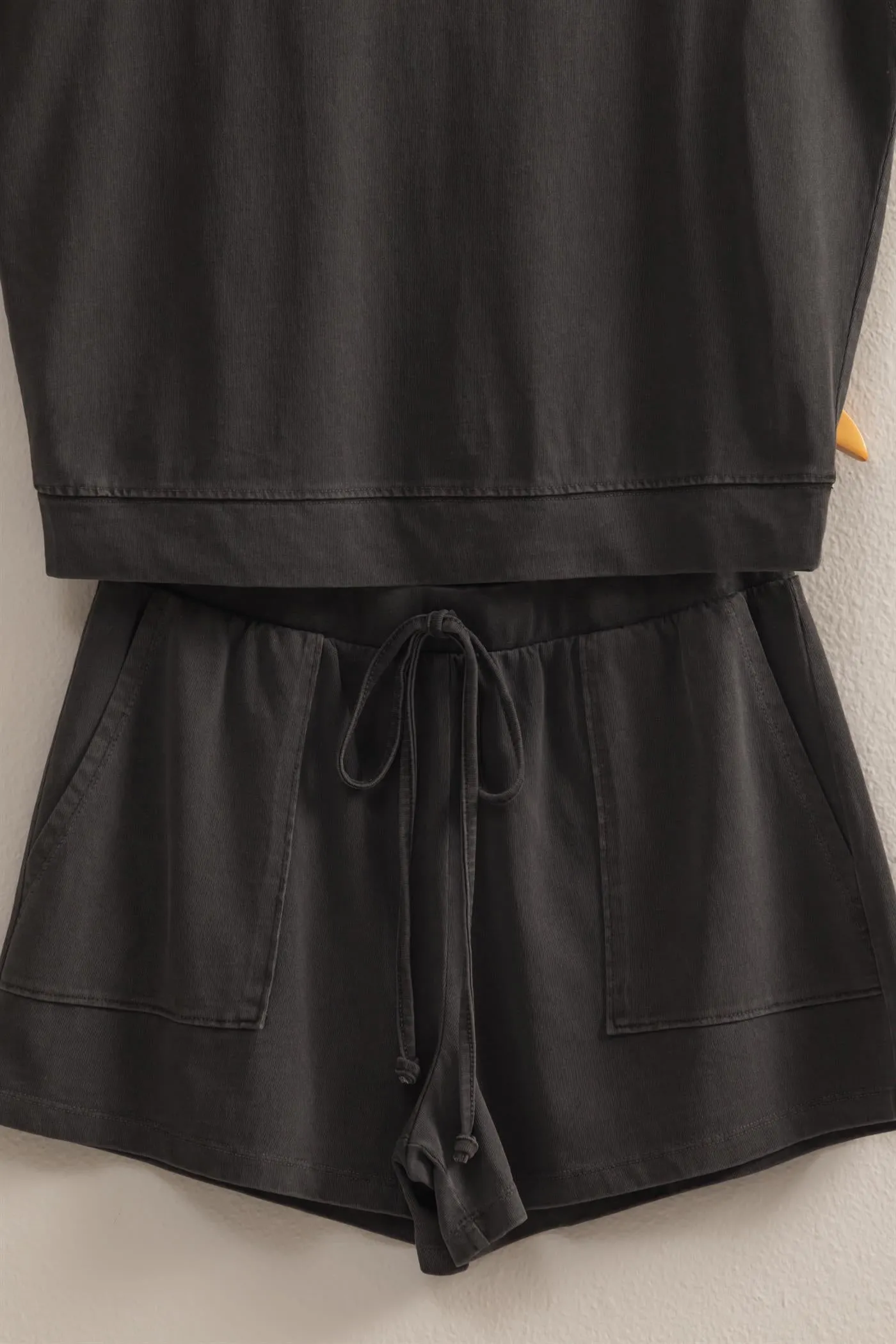 DZ25A913-SET-Matching Top And Shorts Set