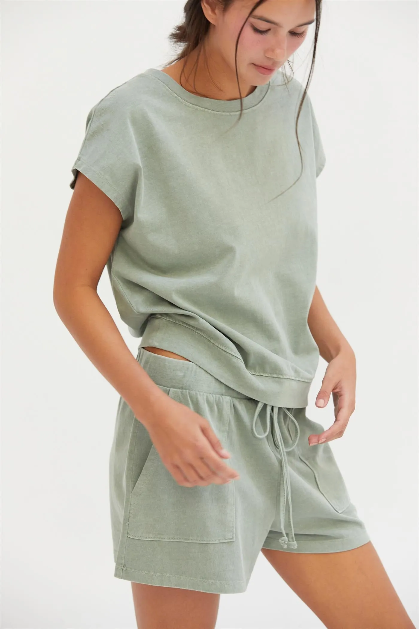 DZ25A913-SET-Matching Top And Shorts Set