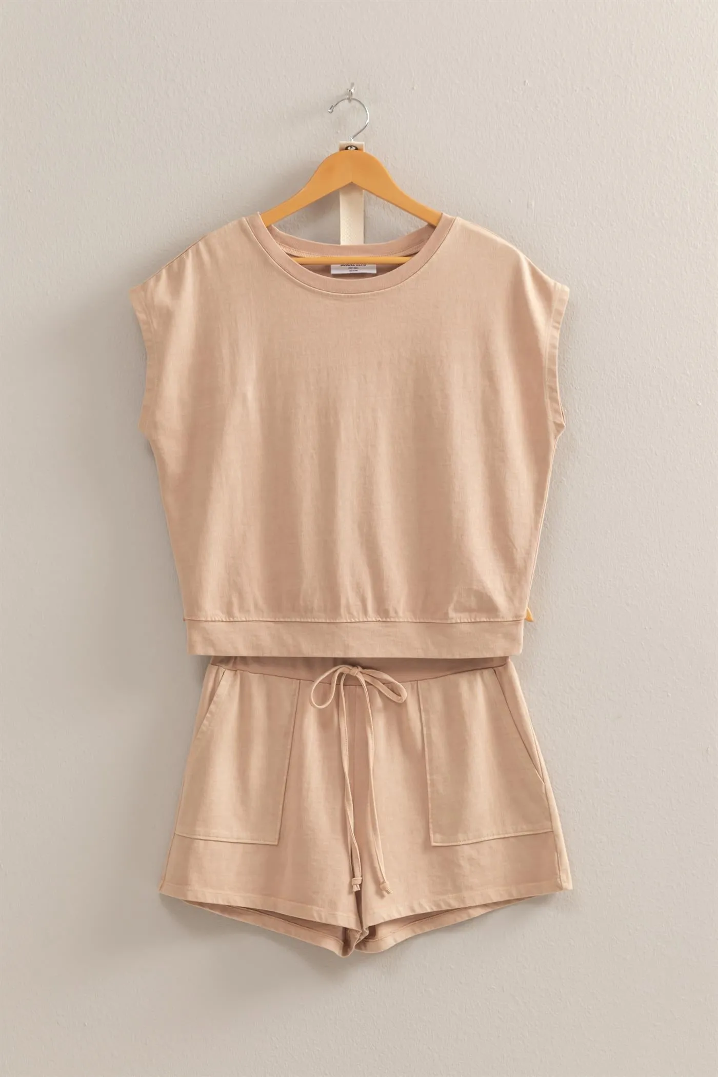 DZ25A913-SET-Matching Top And Shorts Set