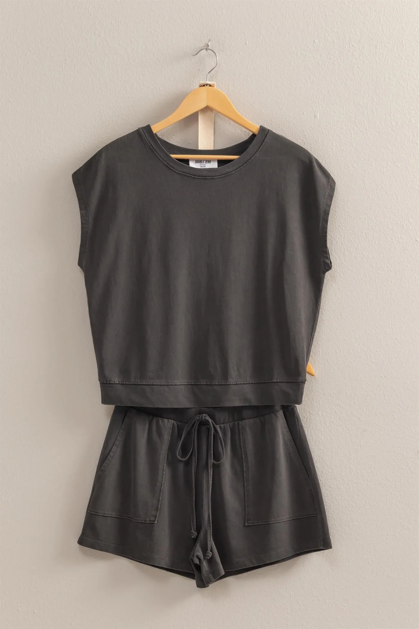 DZ25A913-SET-Matching Top And Shorts Set