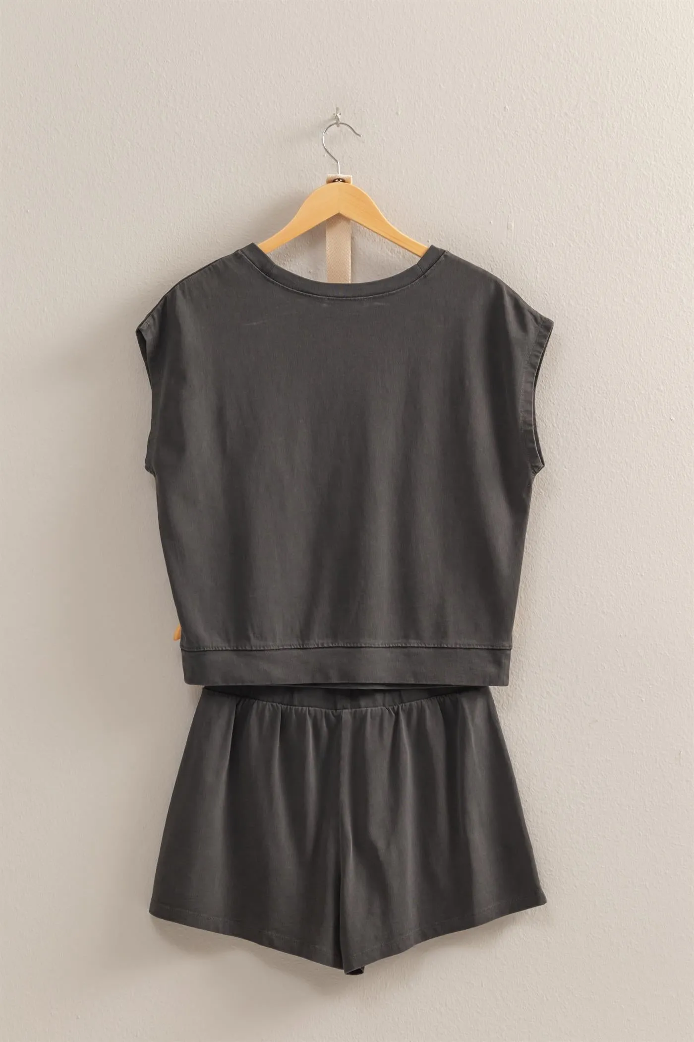 DZ25A913-SET-Matching Top And Shorts Set