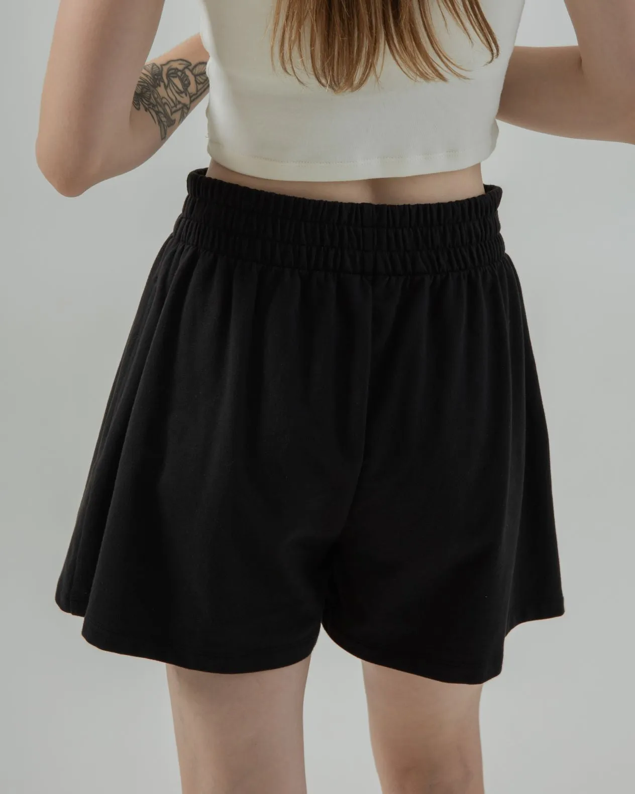 Elastic Waist Cotton Wide Leg Shorts (Black)