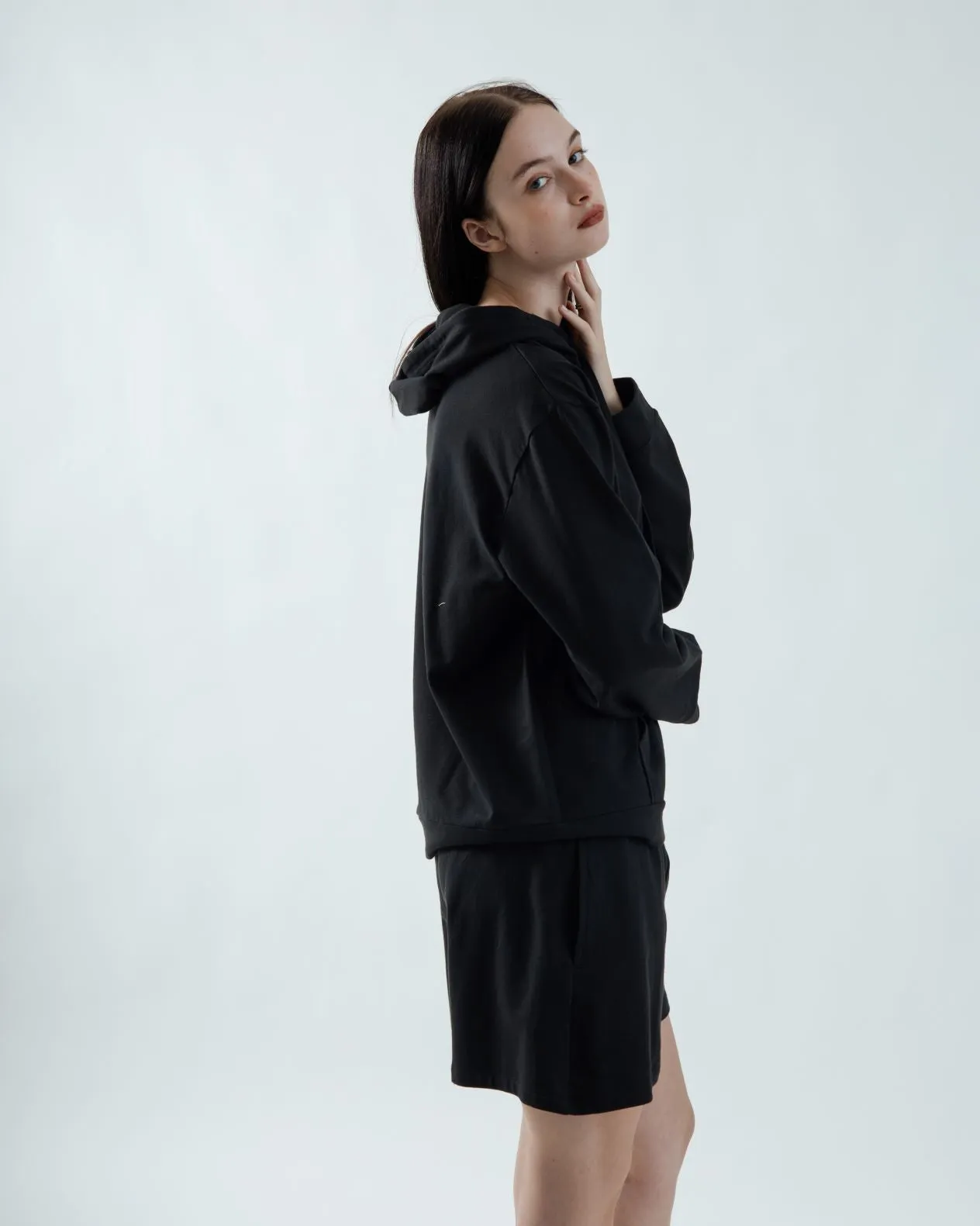 Elastic Waist Cotton Wide Leg Shorts (Black)