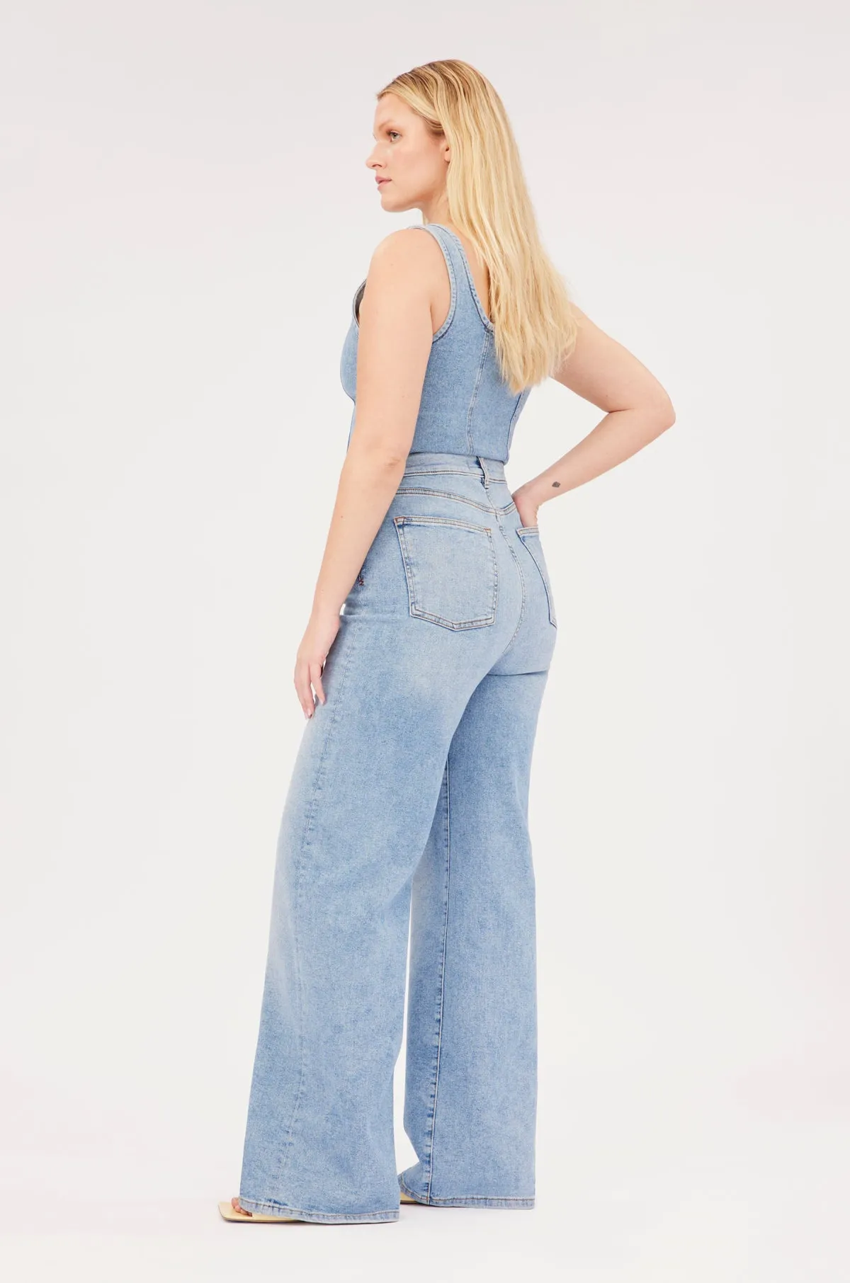 HOU - RELAXED WIDE LEG JEANS | WILLOW