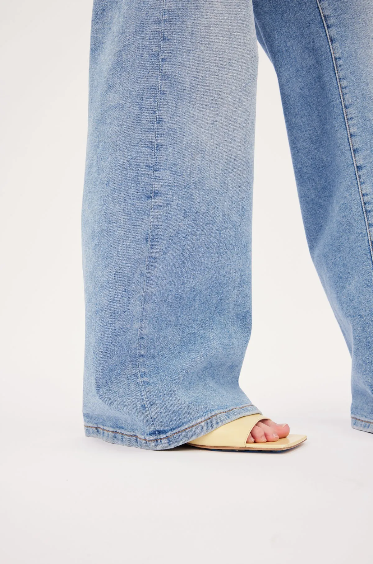 HOU - RELAXED WIDE LEG JEANS | WILLOW