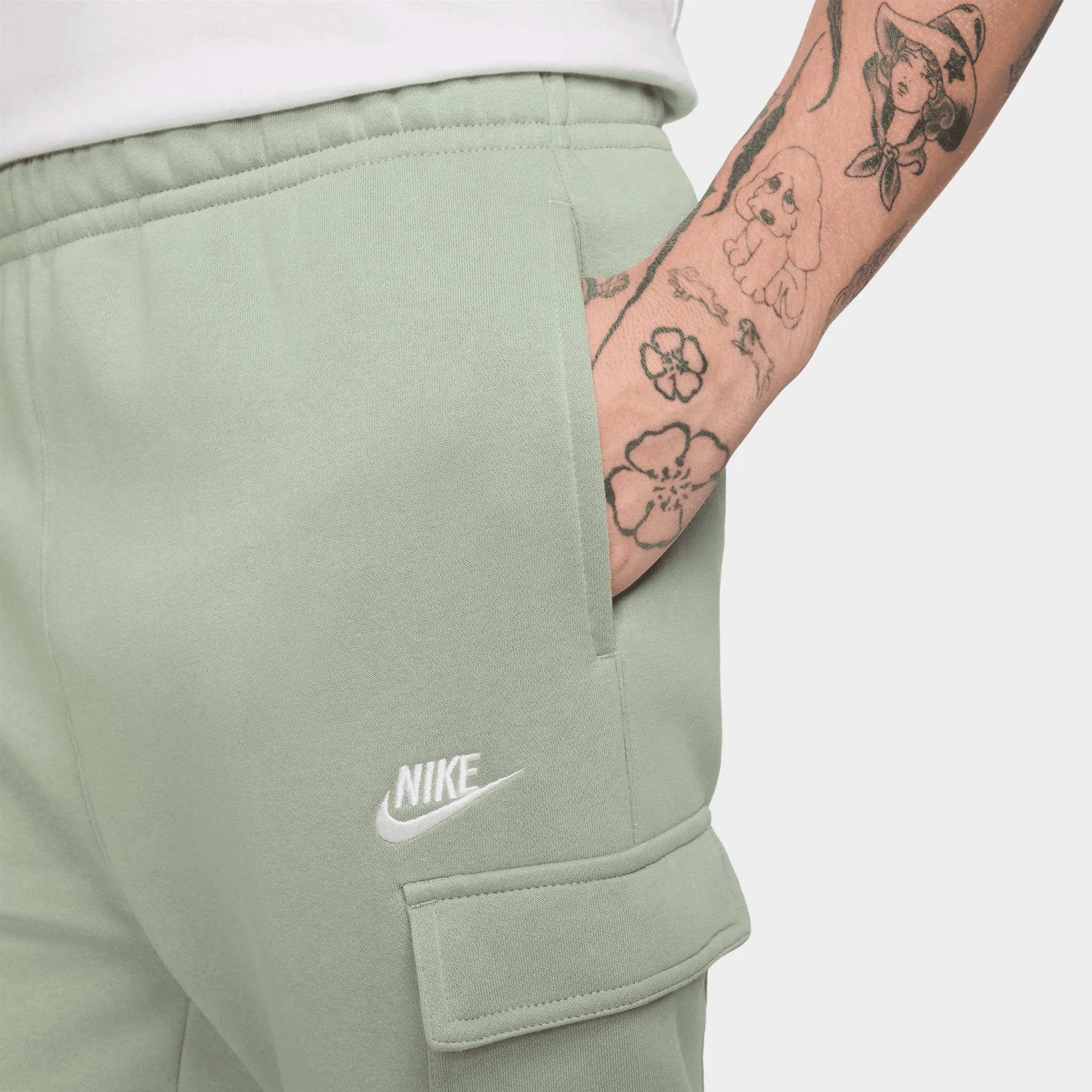 Nike Sportswear Club Cargo Pants Jade Horizon / White