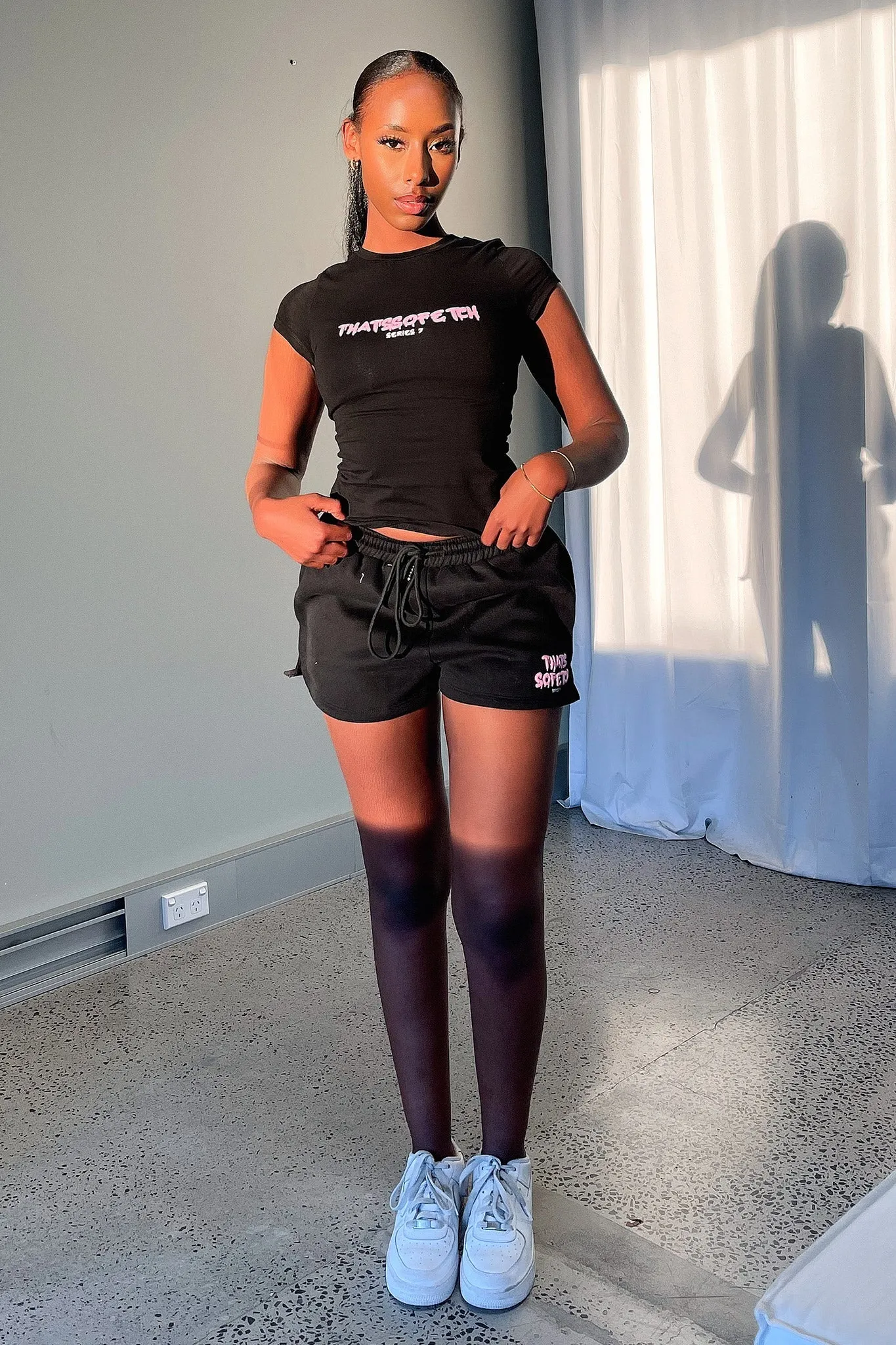 Series 7 Shorts - Black/Pink