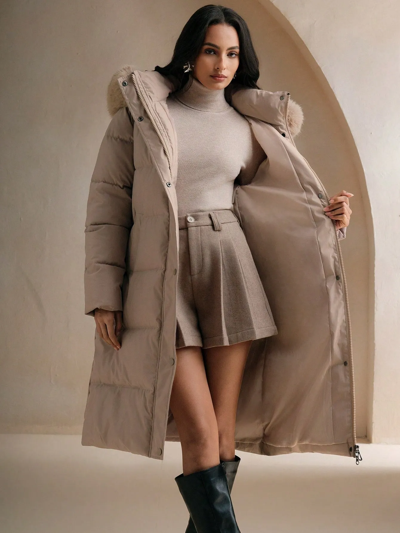 Women's Casual Padded Jacket with Fur Collar and Hood for Winter Seasons Lightweight